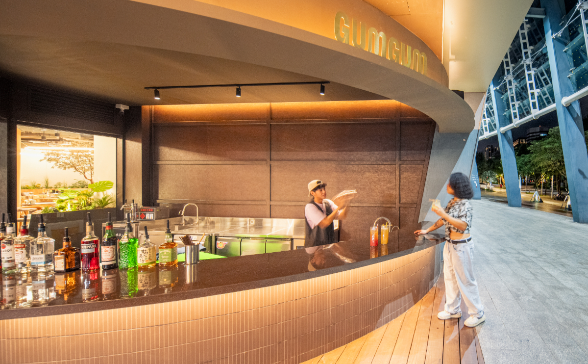 台北小巨蛋「GUMGUM EGG」雞翅啤酒餐廳!Big 7 Travel評台北最好吃雞翅,戶外酒吧首登場 台北小巨蛋「GUMGUM EGG」雞翅啤酒餐廳!Big 7 Travel評台北最好吃雞翅,戶外酒吧首登場
