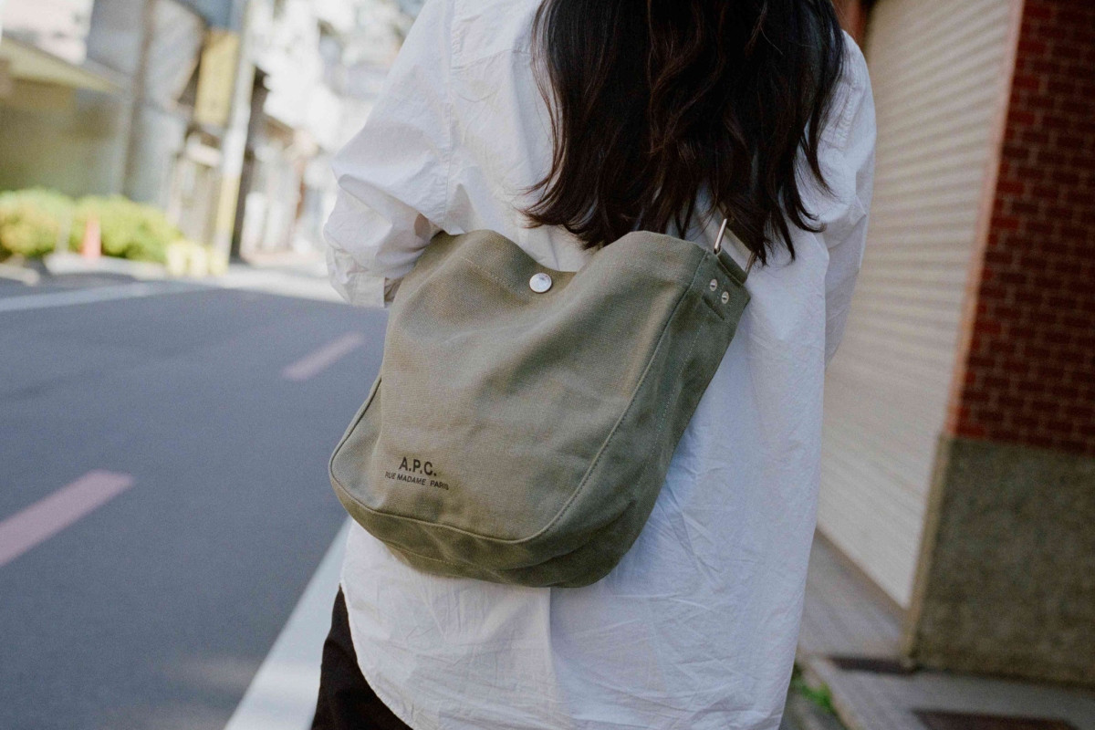 A.P.C.以極簡日常單品受到喜愛。(圖片提供:A.P.C.) A.P.C.以極簡日常單品受到喜愛。(圖片提供:A.P.C.)