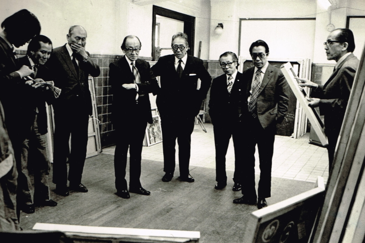 學展於1950年由日本學生油畫會初代會長安井曾太郎、創始人西田信一及其他6名藝術相關人士齊心創立。(圖片來源:學展) 學展於1950年由日本學生油畫會初代會長安井曾太郎、創始人西田信一及其他6名藝術相關人士齊心創立。(圖片來源:學展)
