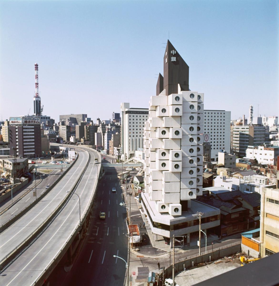 1972年建成的中銀膠囊塔(Photograph Tomio Ohashi) 1972年建成的中銀膠囊塔(Photograph Tomio Ohashi)