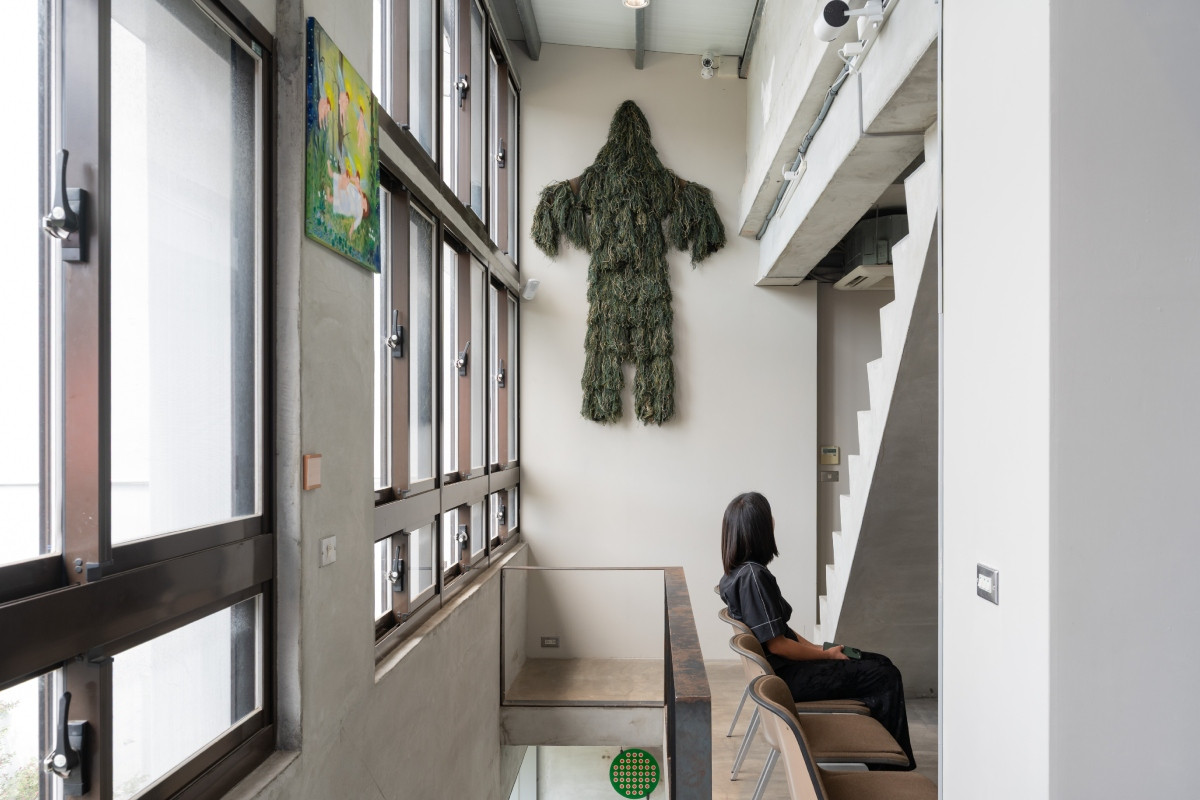 《Summoner of Birds》展覽現場。(圖⽚提供:Courtesy of the Artist, YIRI ARTS) 《Summoner of Birds》展覽現場。(圖⽚提供:Courtesy of the Artist, YIRI ARTS)