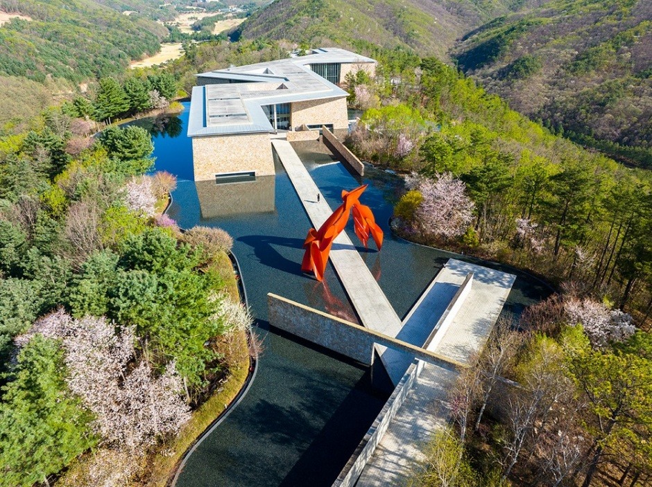 韓國Museum SAN藝術秘境!安藤忠雄與雕塑家Antony Gormley合作大型裝置《Ground》 韓國Museum SAN藝術秘境!安藤忠雄與雕塑家Antony Gormley合作大型裝置《Ground》