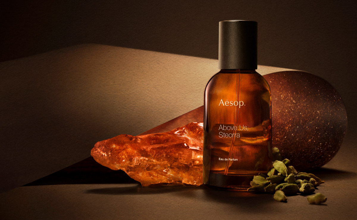 Aesop辛香琥珀調「蒼穹之上.引香水」!小荳蔻、乳香、香草莢重現夜空流星意象 Aesop辛香琥珀調「蒼穹之上.引香水」!小荳蔻、乳香、香草莢重現夜空流星意象