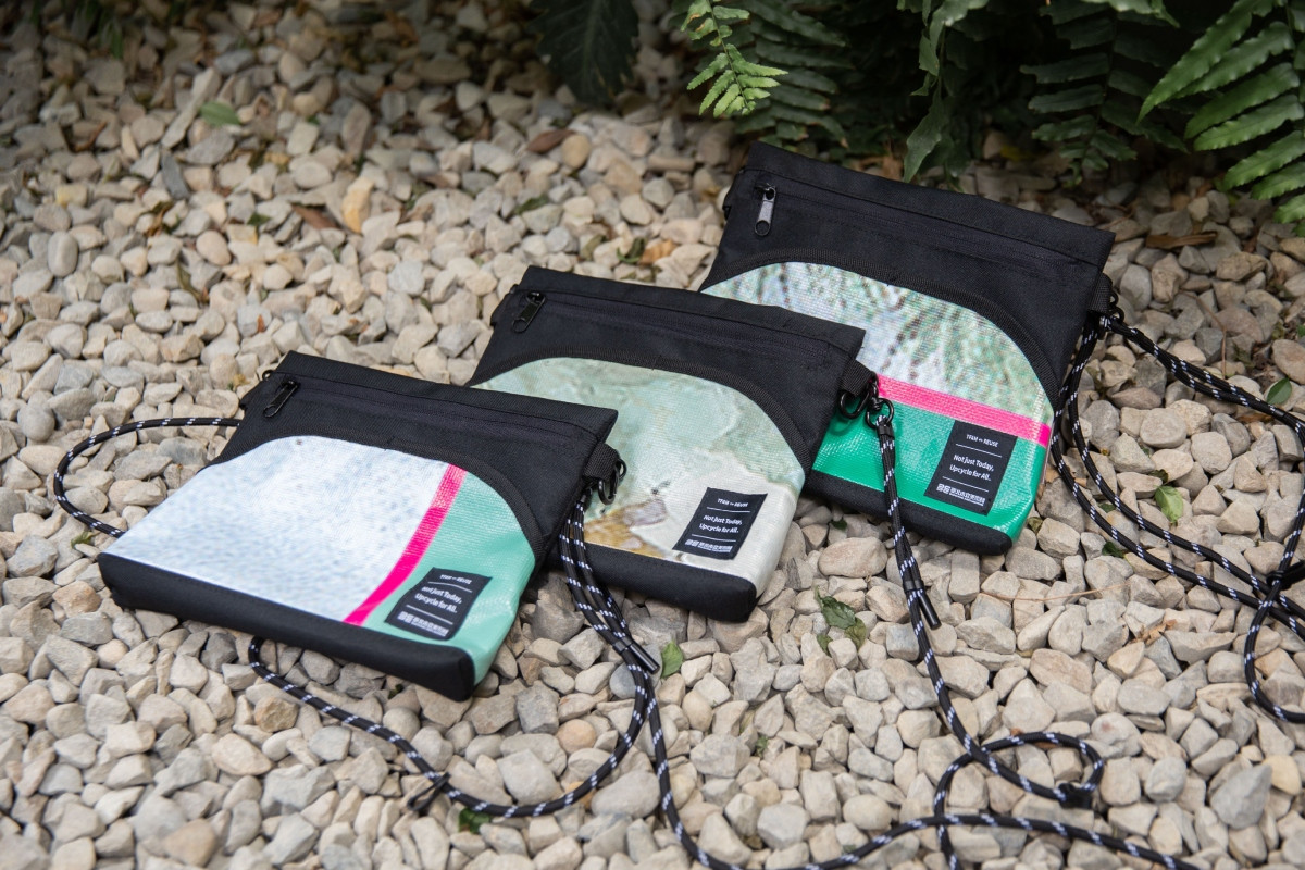 《喧囂的孤獨:臺灣膠彩百年尋道》循環隨行包。(圖片提供:臺北市立美術館) 《喧囂的孤獨:臺灣膠彩百年尋道》循環隨行包。(圖片提供:臺北市立美術館)