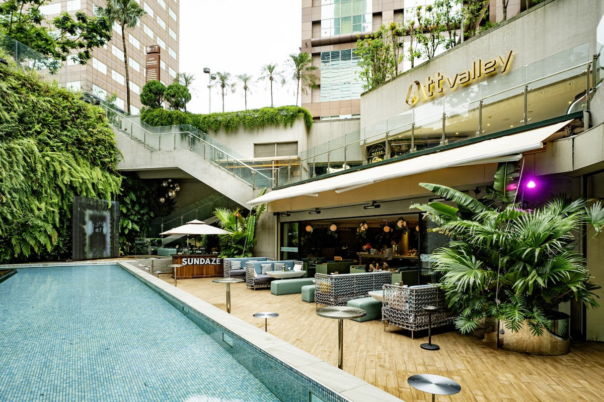 台北信義區餐酒館「Flare Taipei」:富南洋風情的都市叢林,主打酸種麵包、佛陀碗等健康飲食 台北信義區餐酒館「Flare Taipei」:富南洋風情的都市叢林,主打酸種麵包、佛陀碗等健康飲食