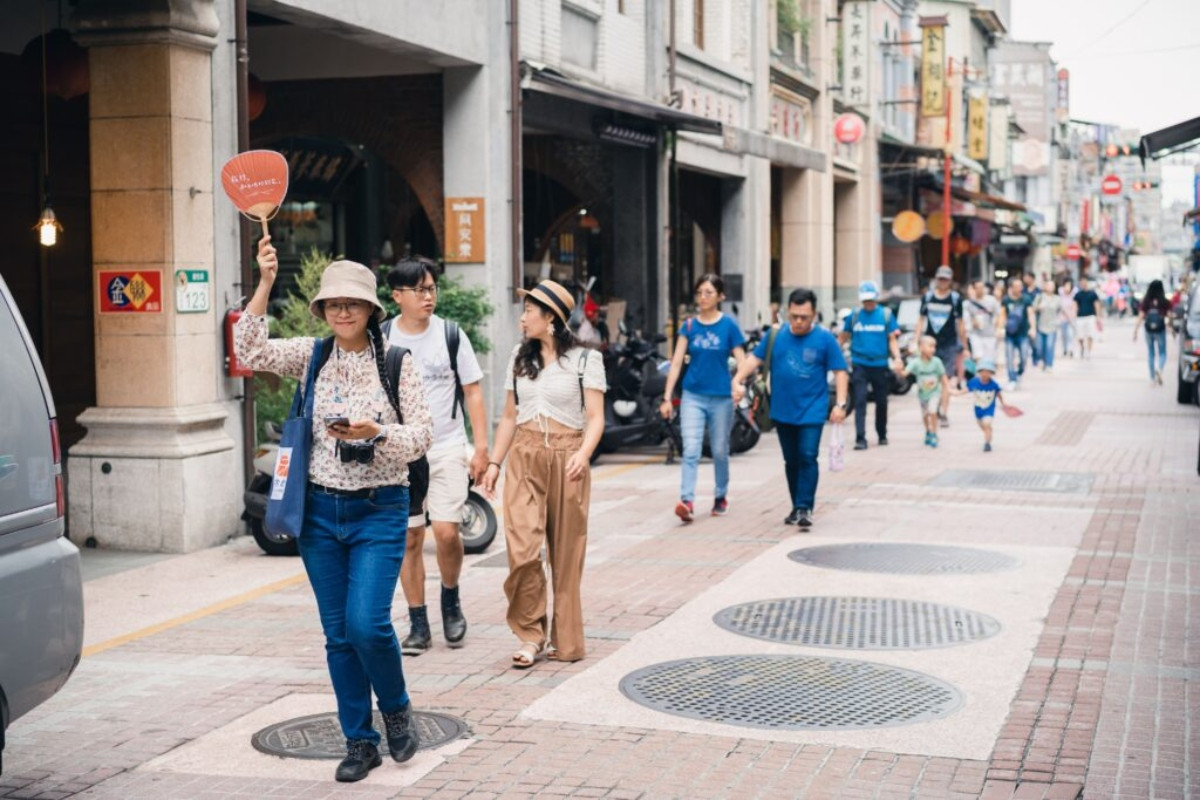 由「島內散步Walk in Taiwan」協同舉辦的10場實體導覽將引領玩家和旅人解鎖全台5座城市隱藏版故事。(圖片提供:Pokémon Taiwan) 由「島內散步Walk in Taiwan」協同舉辦的10場實體導覽將引領玩家和旅人解鎖全台5座城市隱藏版故事。(圖片提供:Pokémon Taiwan)