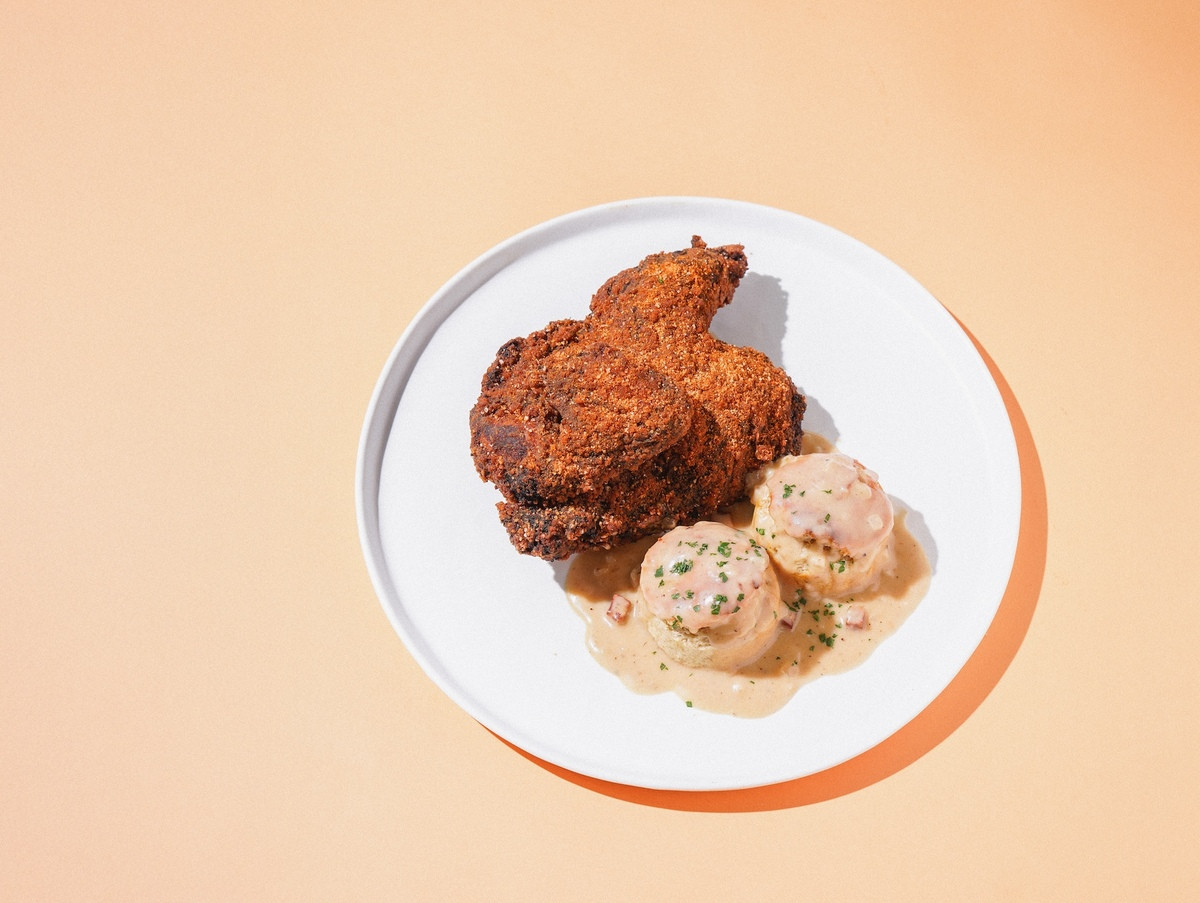 高雄駁二「LAB PIER2」新派餐酒館！羊膝刈包、酪乳炸雞必點