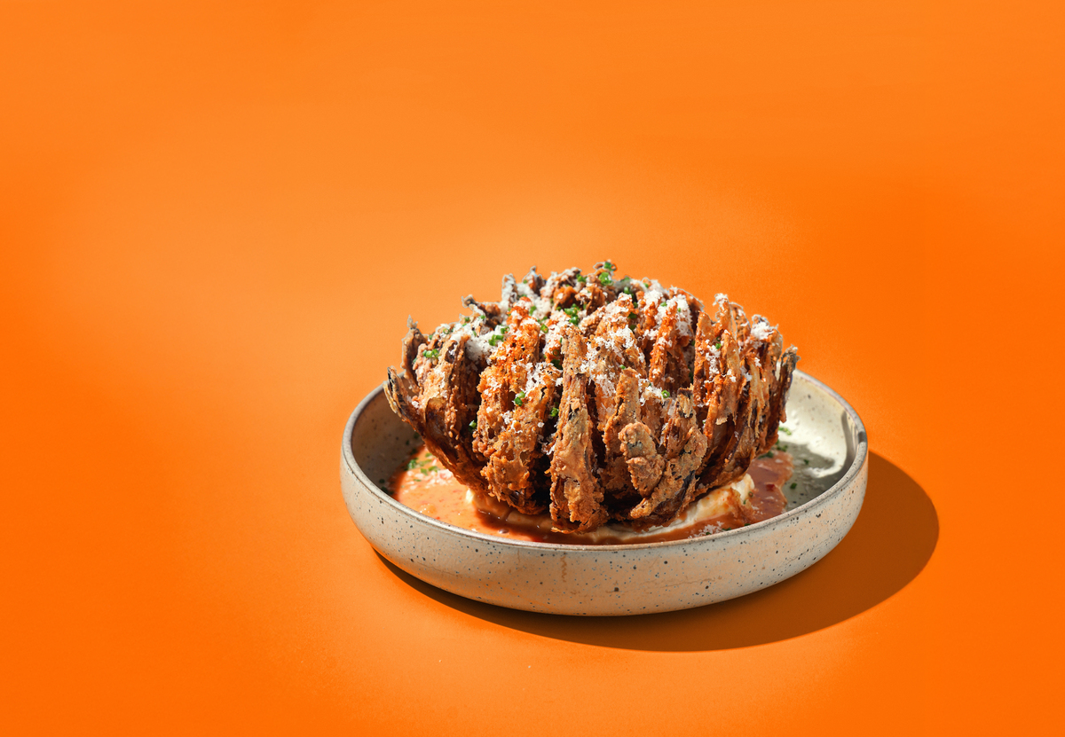 高雄駁二「LAB PIER2」新派餐酒館！羊膝刈包、酪乳炸雞必點