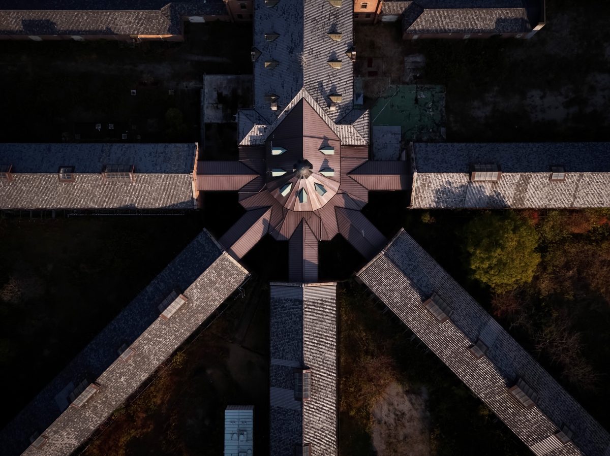 舊奈良監獄由曾參與許多監獄與法院建設的的建築師山下啟次郎操刀。（圖片提供：星野集團）