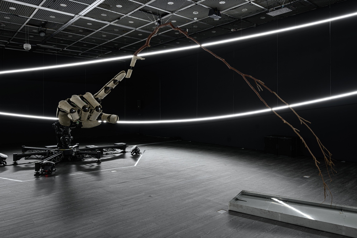 《宇宙201》(圖片提供:台北當代藝術館,攝影:ANPIS FOTO 王世邦) 《宇宙201》(圖片提供:台北當代藝術館,攝影:ANPIS FOTO 王世邦)