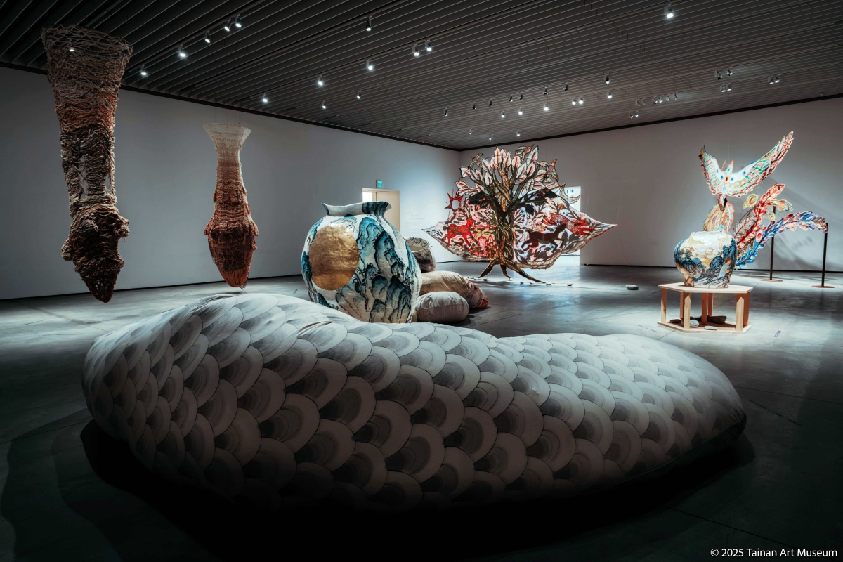 臺南市美術館推出「皮膚と內臓-自己、世界、時間」展(圖片提供:南美館) 臺南市美術館推出「皮膚と內臓-自己、世界、時間」展(圖片提供:南美館)
