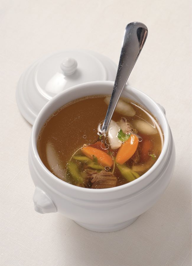 圖片來源:《世紀廚神法式料理大全:保羅・博古斯料理藝術與150道代表作》 圖片來源:《世紀廚神法式料理大全:保羅・博古斯料理藝術與150道代表作》