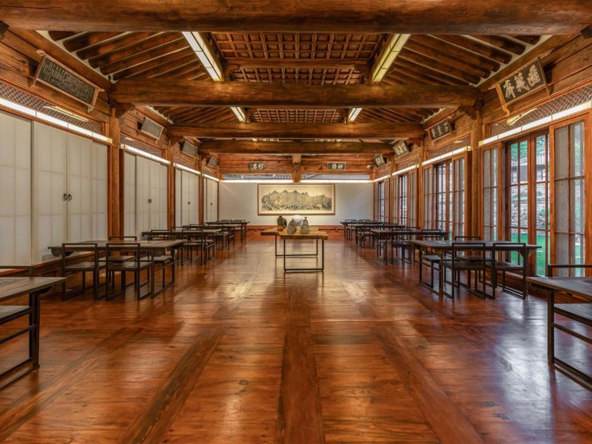 用餐空間同樣別有氛圍。(圖片提供:Booking.com) 用餐空間同樣別有氛圍。(圖片提供:Booking.com)