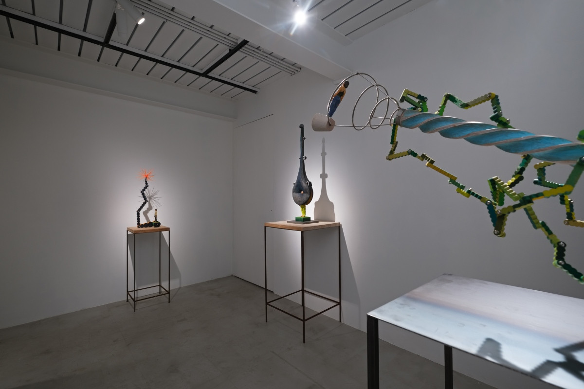 綜觀展覽全景易覺察藝術家所構築的幾何風景。(圖片提供:Hiro Hiro Art Space) 綜觀展覽全景易覺察藝術家所構築的幾何風景。(圖片提供:Hiro Hiro Art Space)