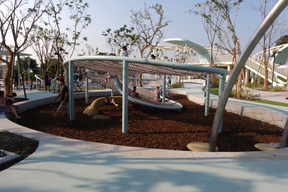 飄浮繩網。(圖片提供:台灣設計研究院) 飄浮繩網。(圖片提供:台灣設計研究院)