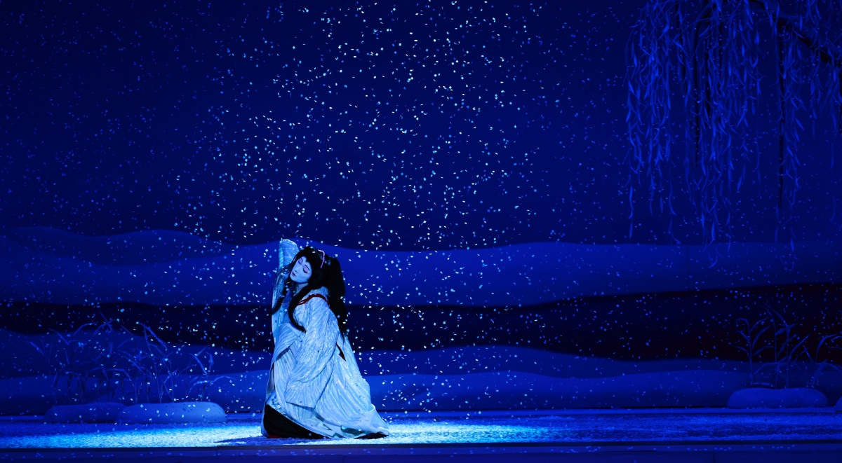 《國寶》導演李相日來台專訪：即便過程醜陋與殘酷，極致美學為何仍致命地吸引人？