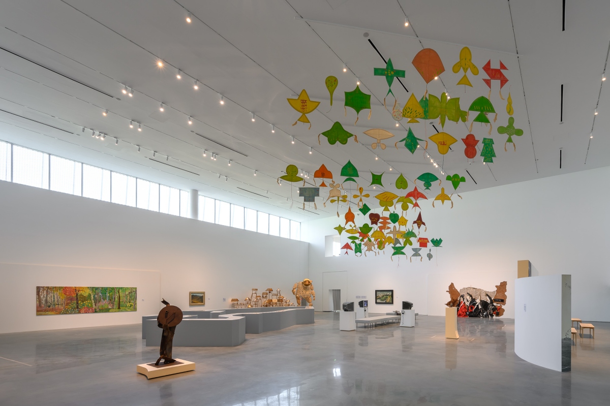 〈畫一道海岸線〉展間（圖片提供：中美館，攝影：ANPIS FOTO 王世邦）