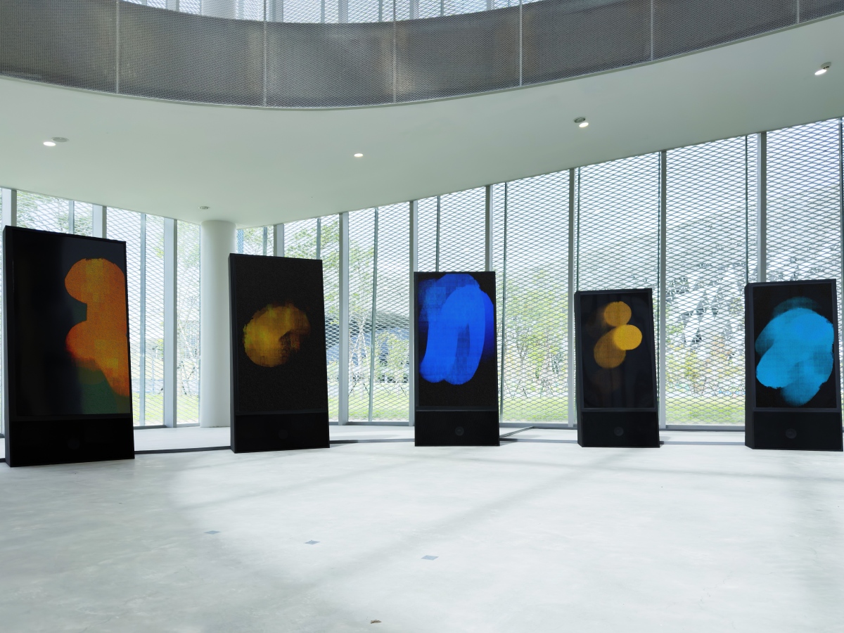 藝術家菱川勢一 影像 X 聲音裝置。（圖片提供：藝術家菱川勢一）