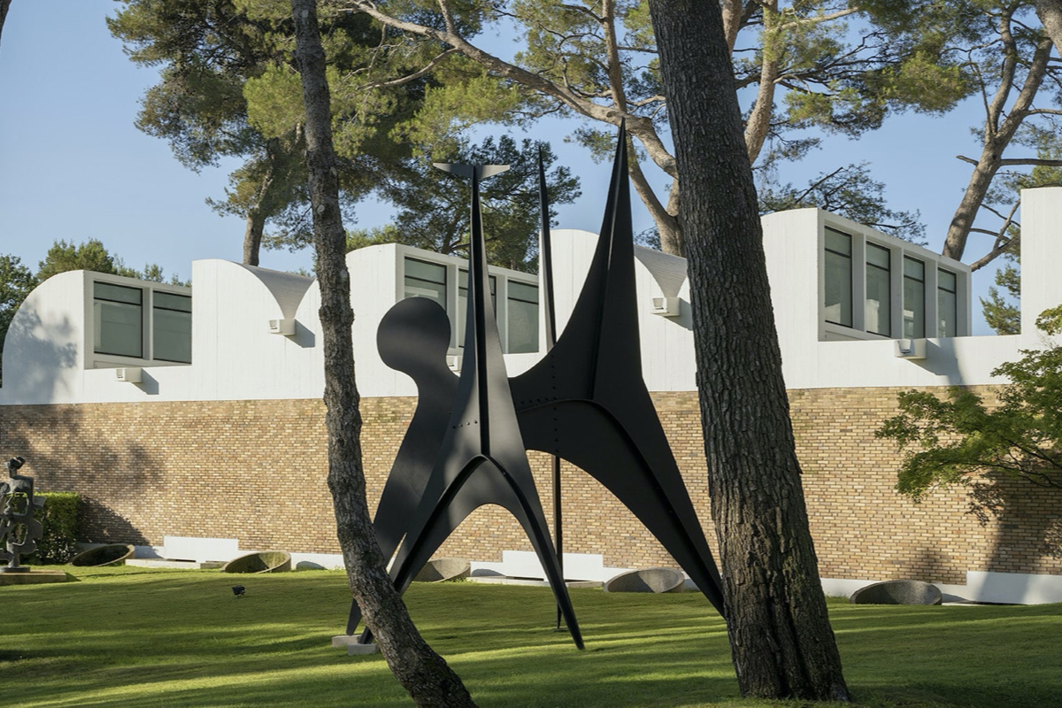 富邦美術館《步入永恆》12/24開展！集賈科梅蒂、米羅、考爾德等大師雕塑