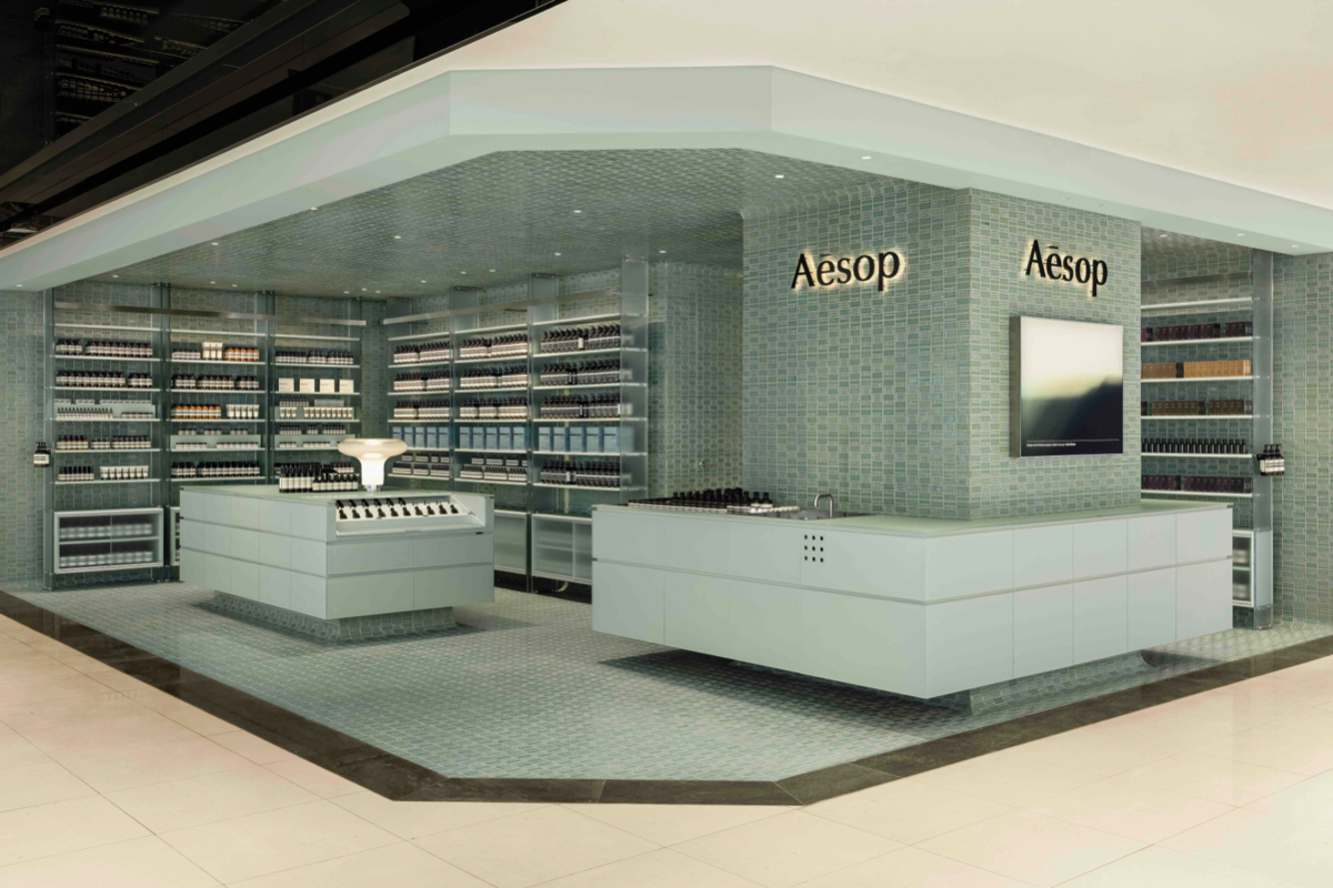 Aesop復興SOGO店用「花磚」重現老台北記憶！「爿爿花」以上千片手工瓷磚打造店鋪