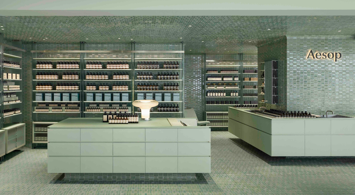 Aesop復興SOGO店用「花磚」重現老台北記憶！「爿爿花」以上千片手工瓷磚打造店鋪