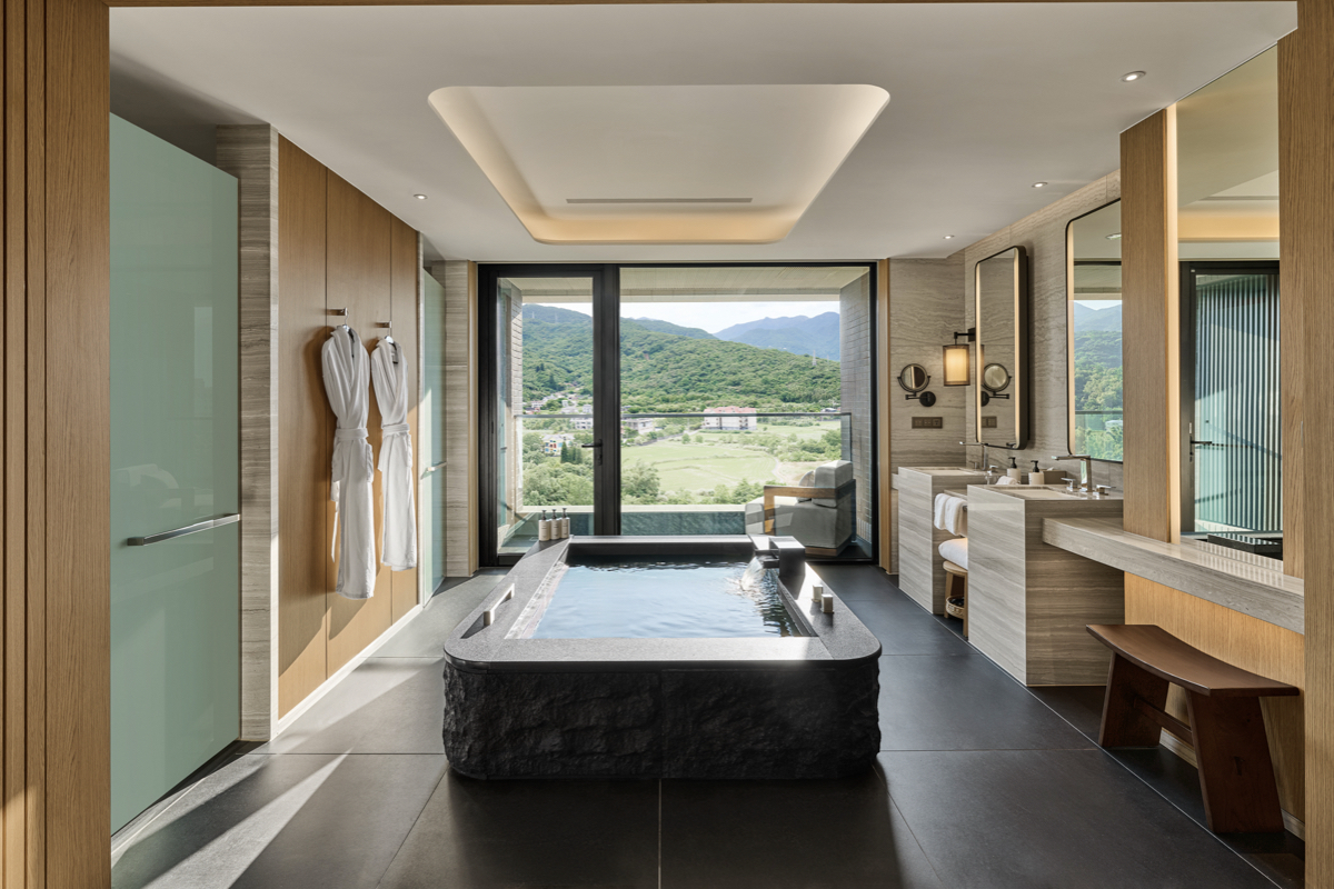 新北金山「北海溫泉洲際酒店」設計亮點！朱銘《太極》雕塑、北海岸山海景觀融入空間