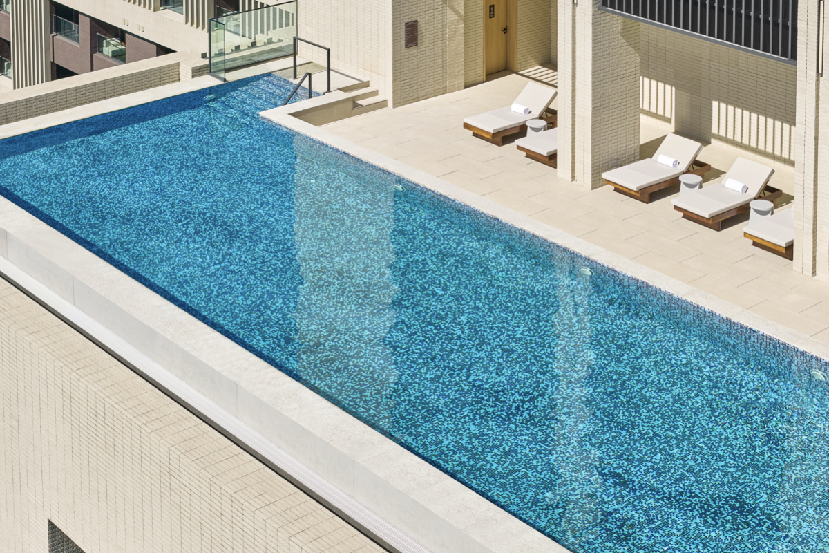 新北金山「北海溫泉洲際酒店」設計亮點！朱銘《太極》雕塑、北海岸山海景觀融入空間