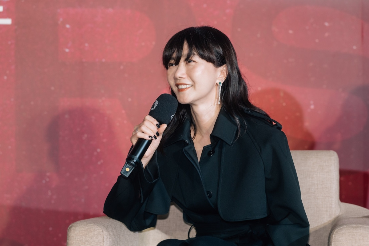 記者會上，裴斗娜談及奉俊昊、朴贊郁、山下敦弘、是枝裕和等多位導演對她的啟發。（圖片提供：金馬影展）