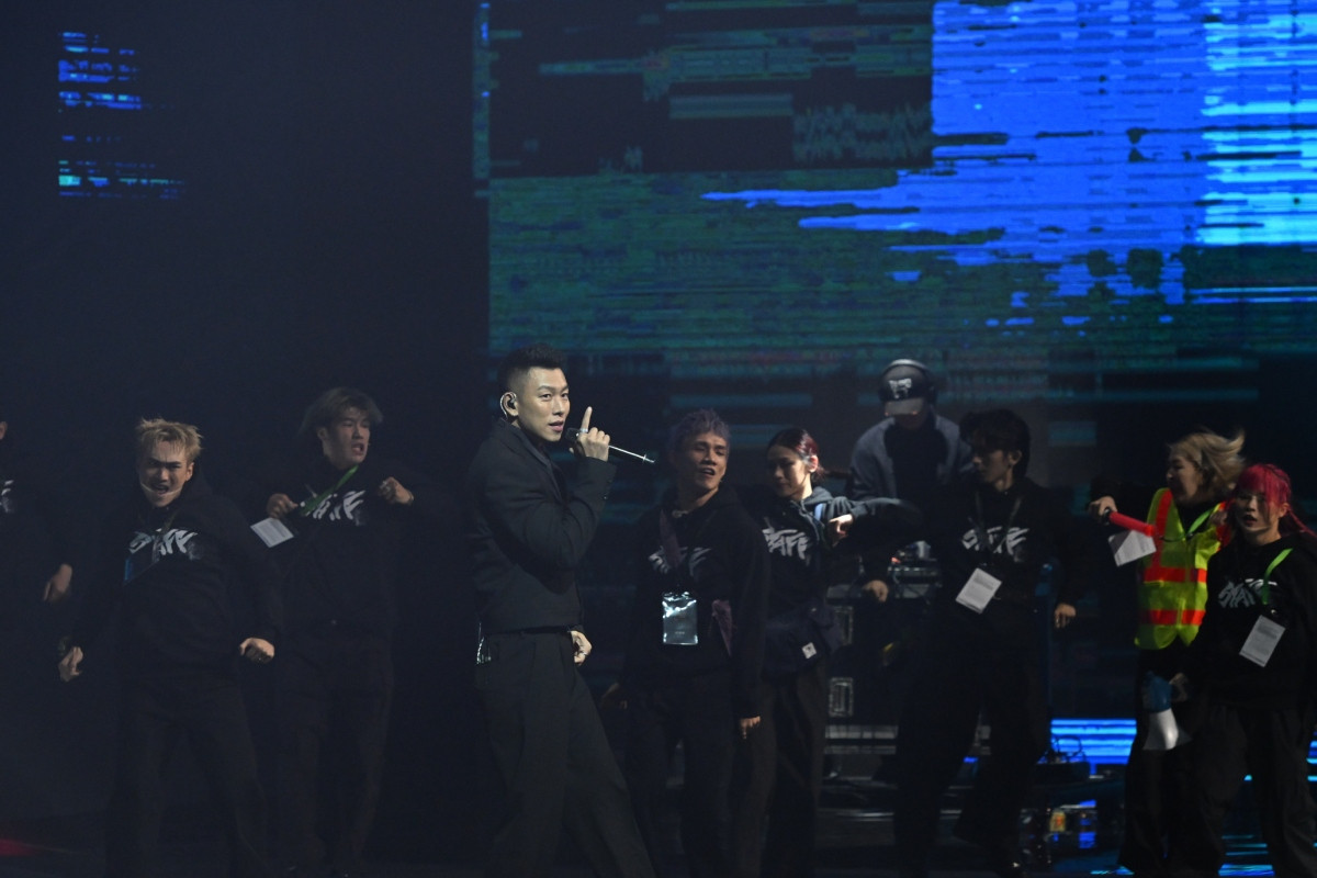 作為開場嘉賓，頑童MJ116的演出從短片《金馬62分鐘的事》串接到典禮現場。（圖片提供：金馬執委會）