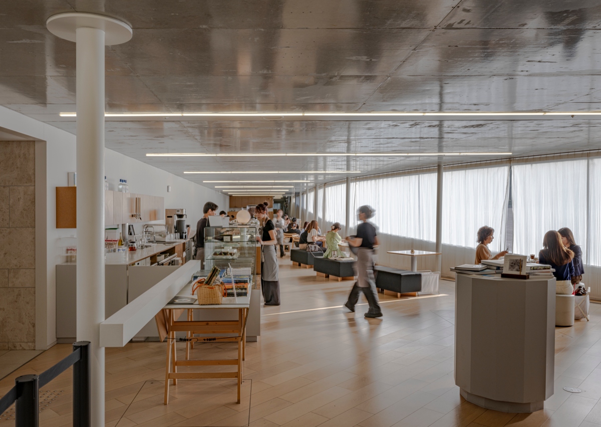 京都市京瓷美術館咖啡廳。（攝影：Kenryou Gu）