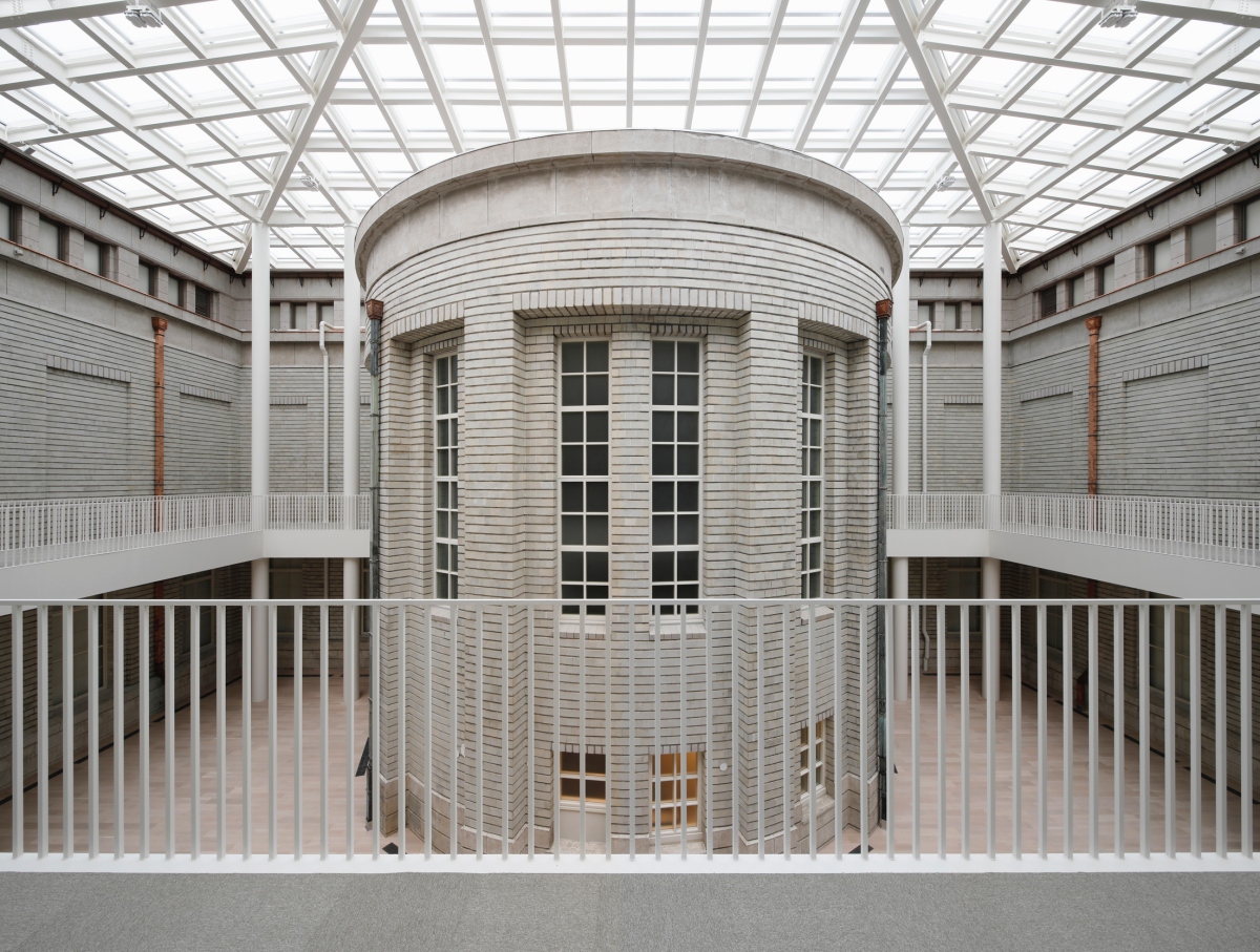 北迴廊天井「光之禮堂」。（攝影：Koroda Takeru）