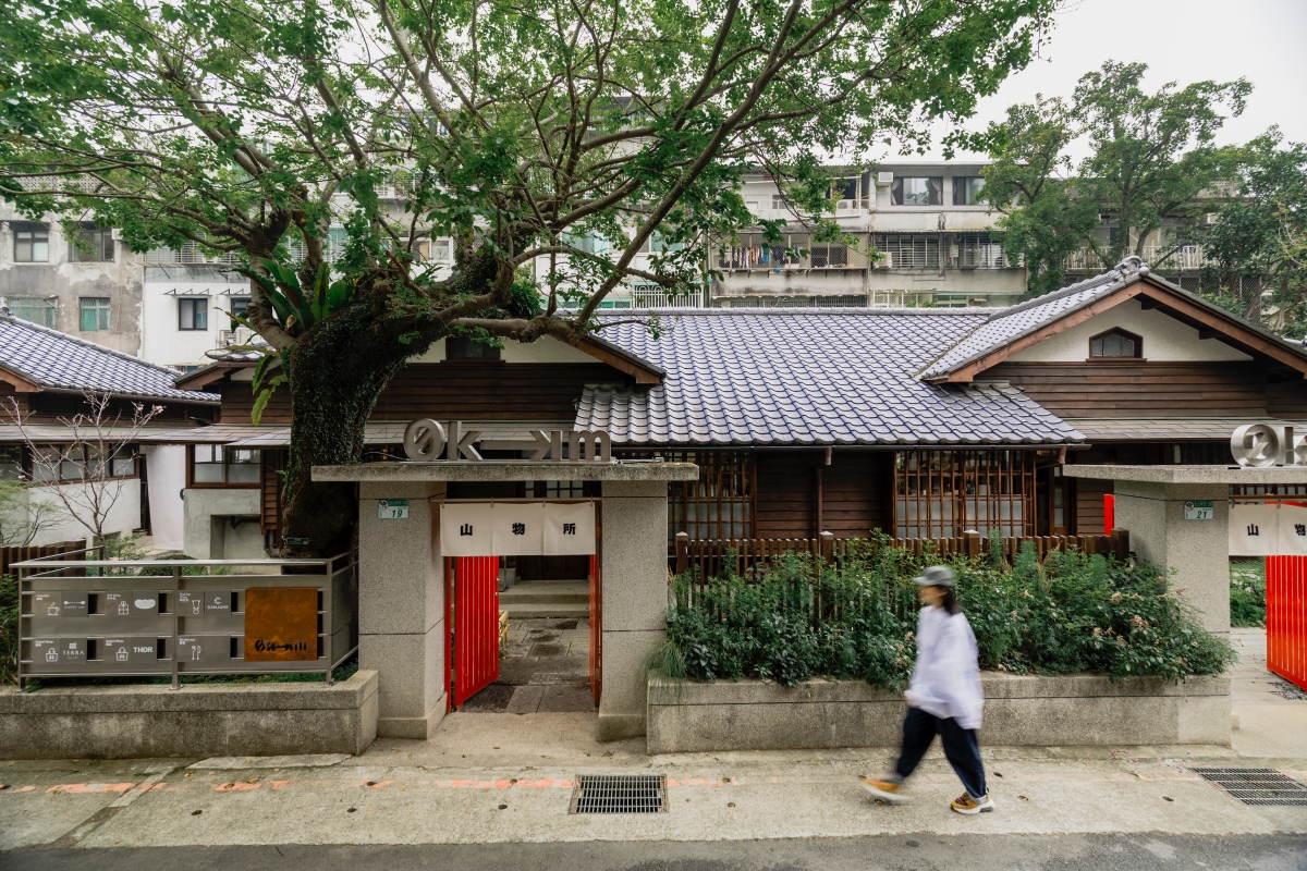 0km山物所以上百種台灣原生與瀕危植物構築出「複森林、裏花園、次森林、蒔光巷」4個主題場景，彷彿將一座不同年代與海拔的森林濃縮在城市一隅。（圖片提供：0km山物所）