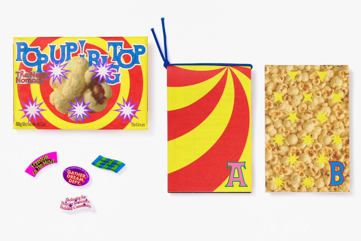 每份含兩冊刊物。（圖片提供：FOCASA／攝影：黃少柔）