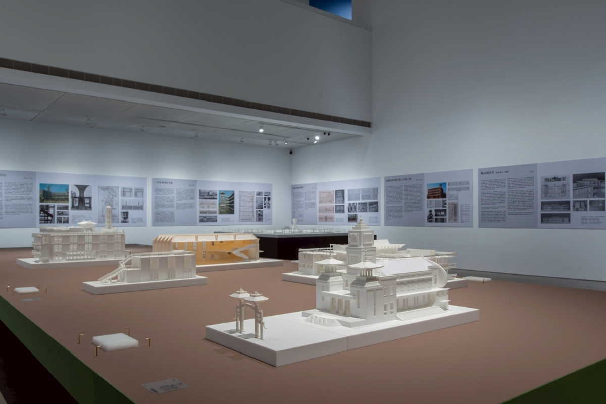 在高美館105展間，呈現陳仁和過去於高雄留下的眾多知名地標性建築。（圖片提供：高美館）