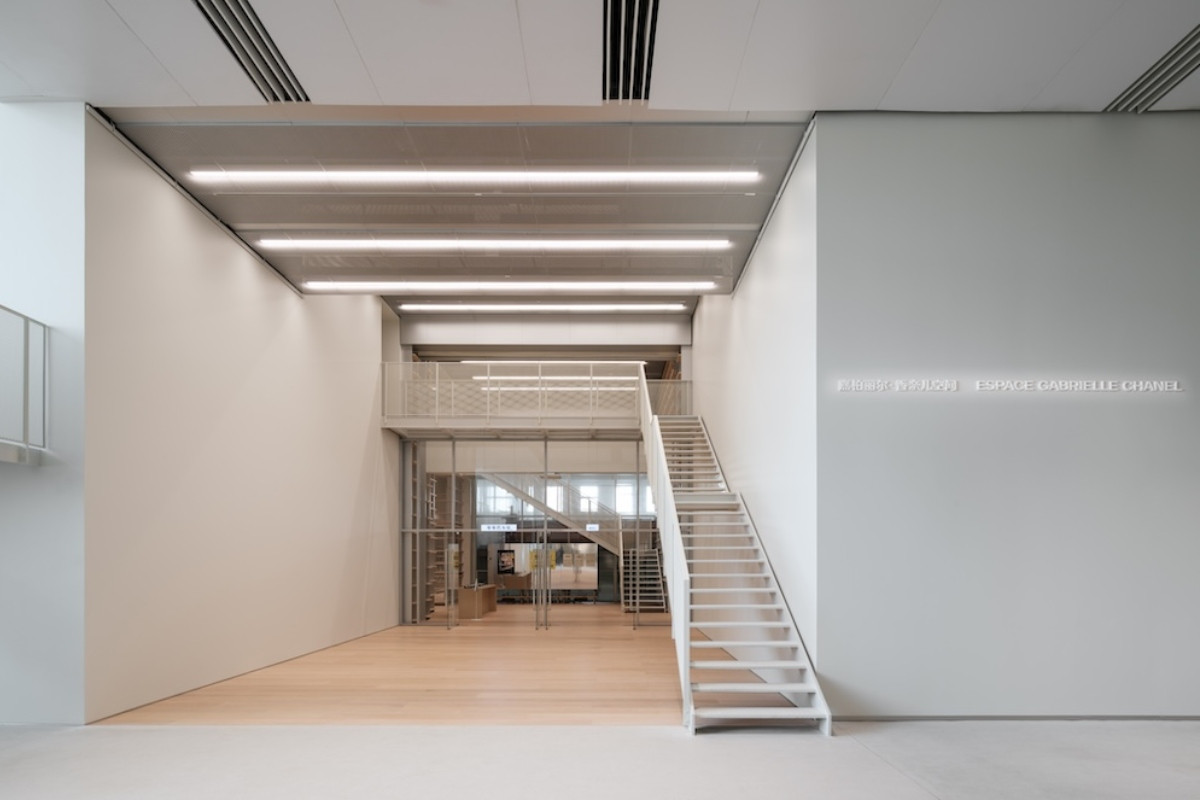 Espace Gabrielle Chanel坐落上海當代藝術博物館3樓，由坂本一成操刀打造。（圖片來源：上海當代藝術博物館）
