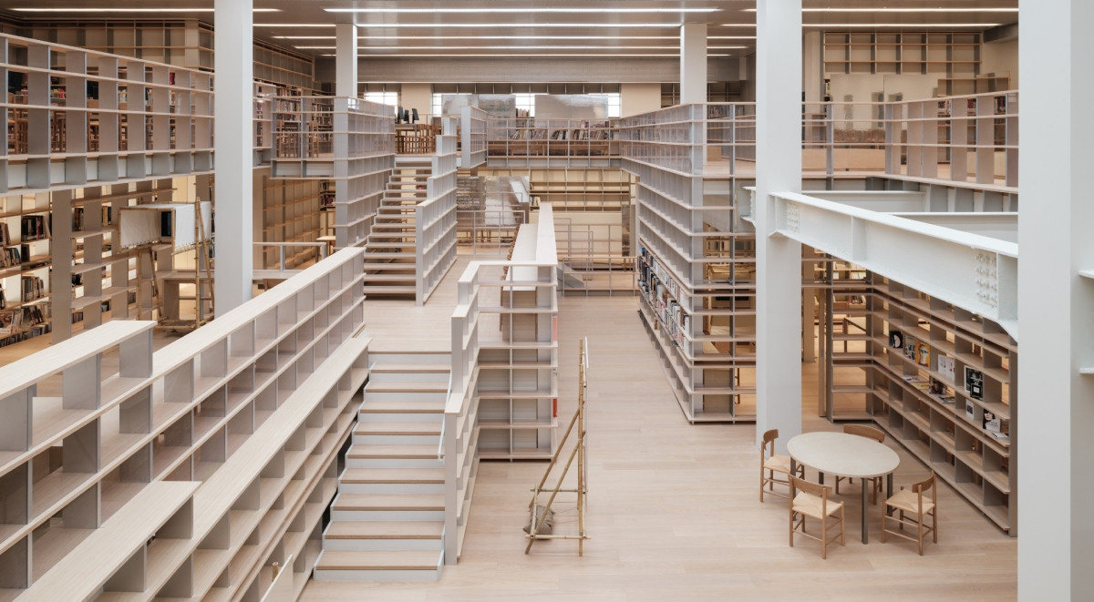 香奈兒當代藝術圖書館上海揭幕！坂本一成操刀「Espace Gabrielle Chanel」：5萬冊跨域館藏，更設劇場及設計中心