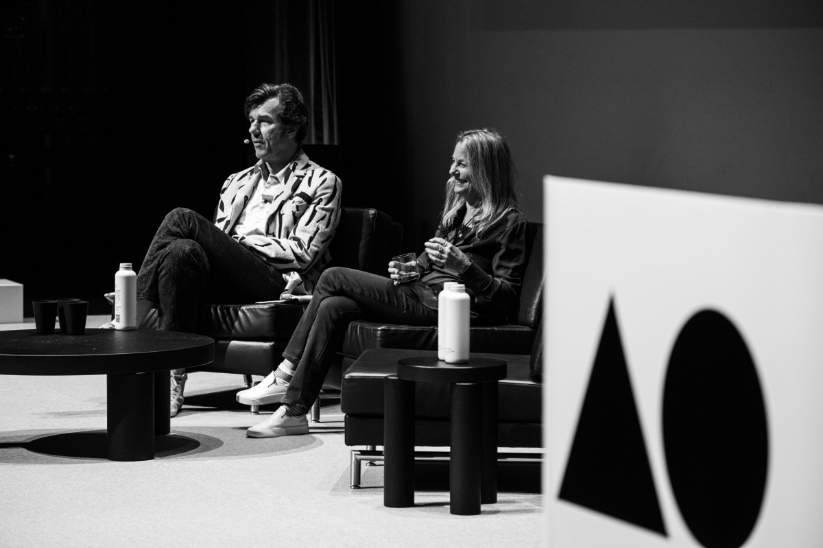 2023奧克蘭，Stefan Sagmeister（左）演講。（圖片提供：AGI）