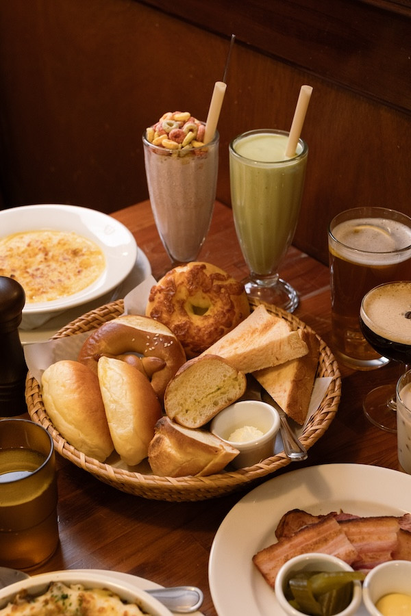 貓下去新據點「民生早午餐」：承接双聖美式餐廳舊址，重新描繪90年代的台北故事