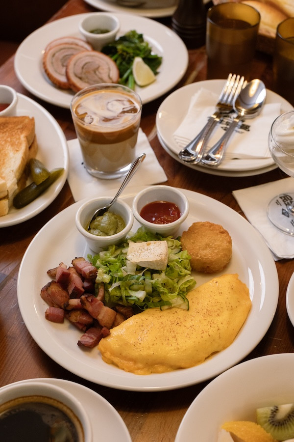 貓下去新據點「民生早午餐」：承接双聖美式餐廳舊址，重新描繪90年代的台北故事