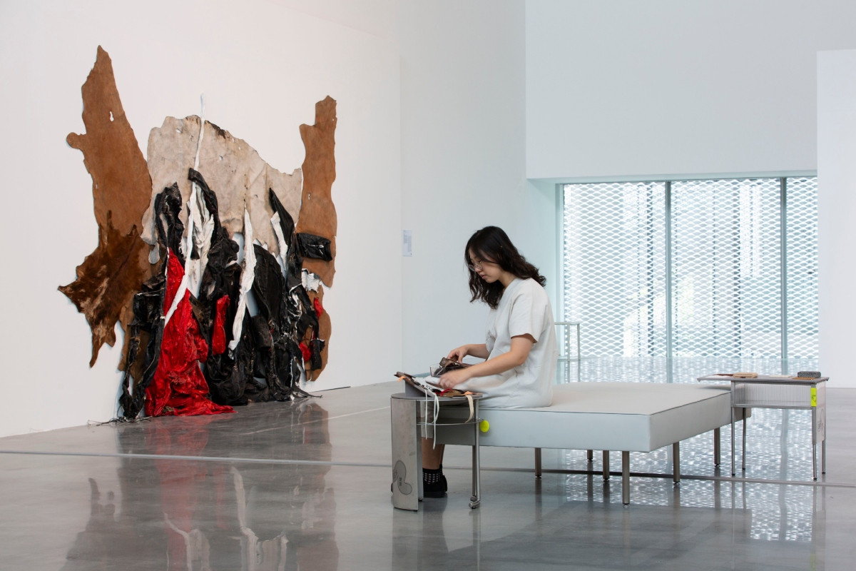 搭配當期展覽《萬物的邀約》，為本計畫打頭陣的兩組特展型教具展期至2026年4月12日止。（圖片提供：臺中市立美術館）