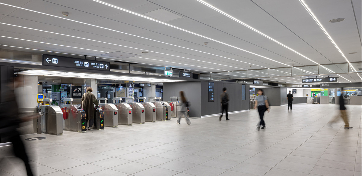 捷運台北車站改造4大設計亮點！用「光盒」重整服務空間，清晰指標、燈帶為乘客引路