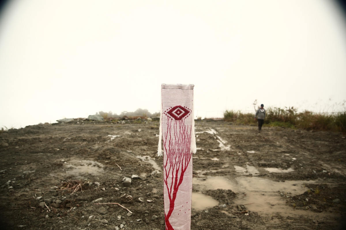 Nii Nami，〈裹山〉，作品截圖。（圖片提供：新美館）