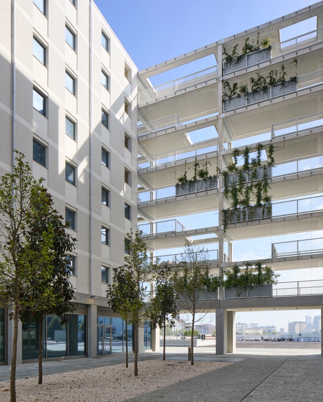 Lucas Blair Simpson © SOM