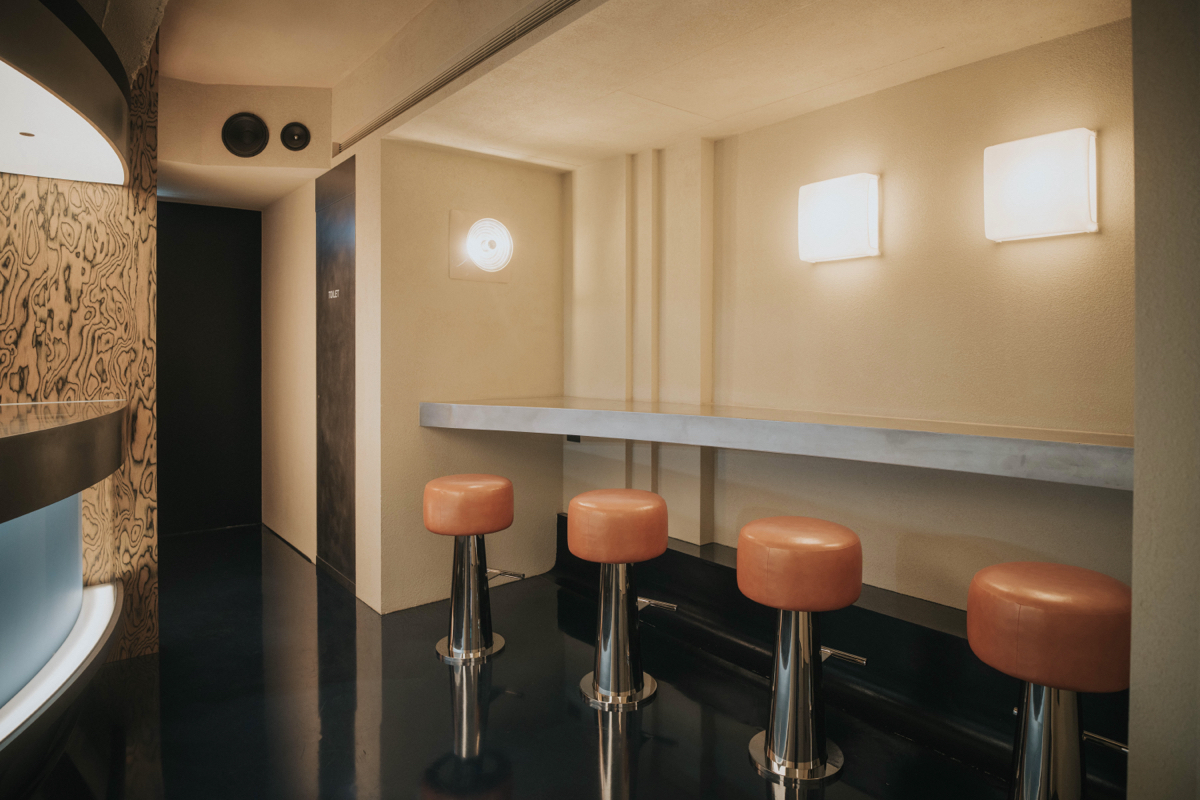 台北餐酒館「WHAT’S LA SAUCE」以醬料為主角！11款獨家沾醬構築台、美混血餐桌