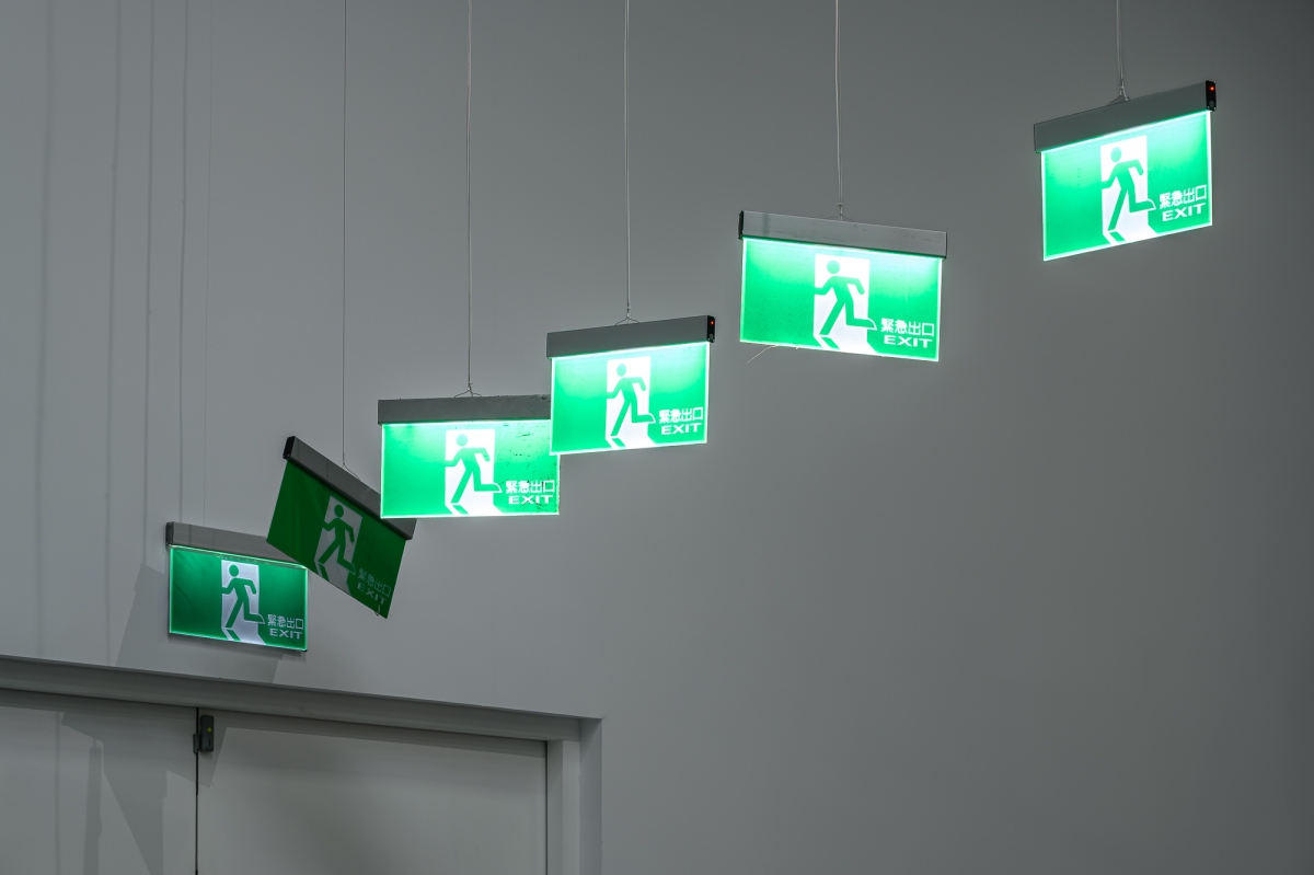 藝術團體「其實你不懂我的心」（馮志銘、倪祥、簡志峰、邱子晏）共同創作，〈潮汐裝置〉（Tidal Installation），2026。（圖片提供：新北市美術館，攝影：王世邦）