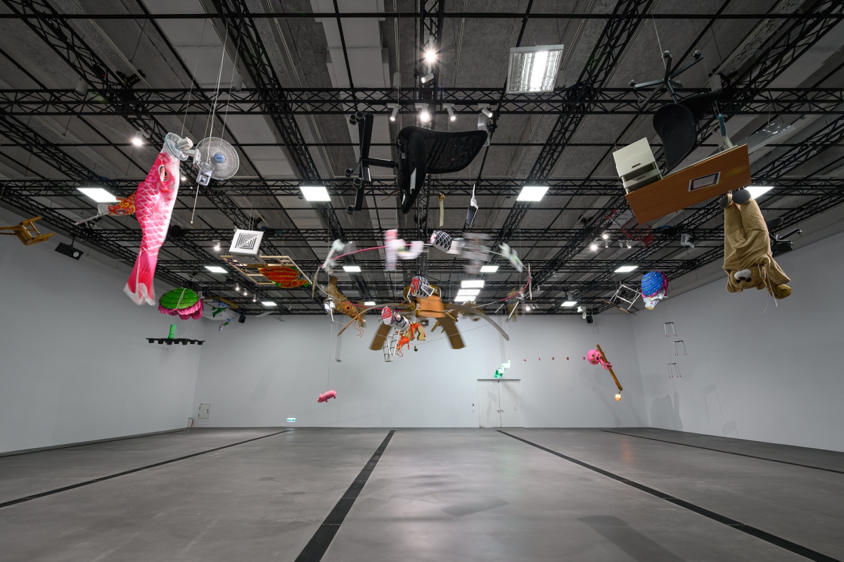 藝術團體「其實你不懂我的心」（馮志銘、倪祥、簡志峰、邱子晏）共同創作，〈潮汐裝置〉（Tidal Installation），2026。（圖片提供：新北市美術館，攝影：王世邦）