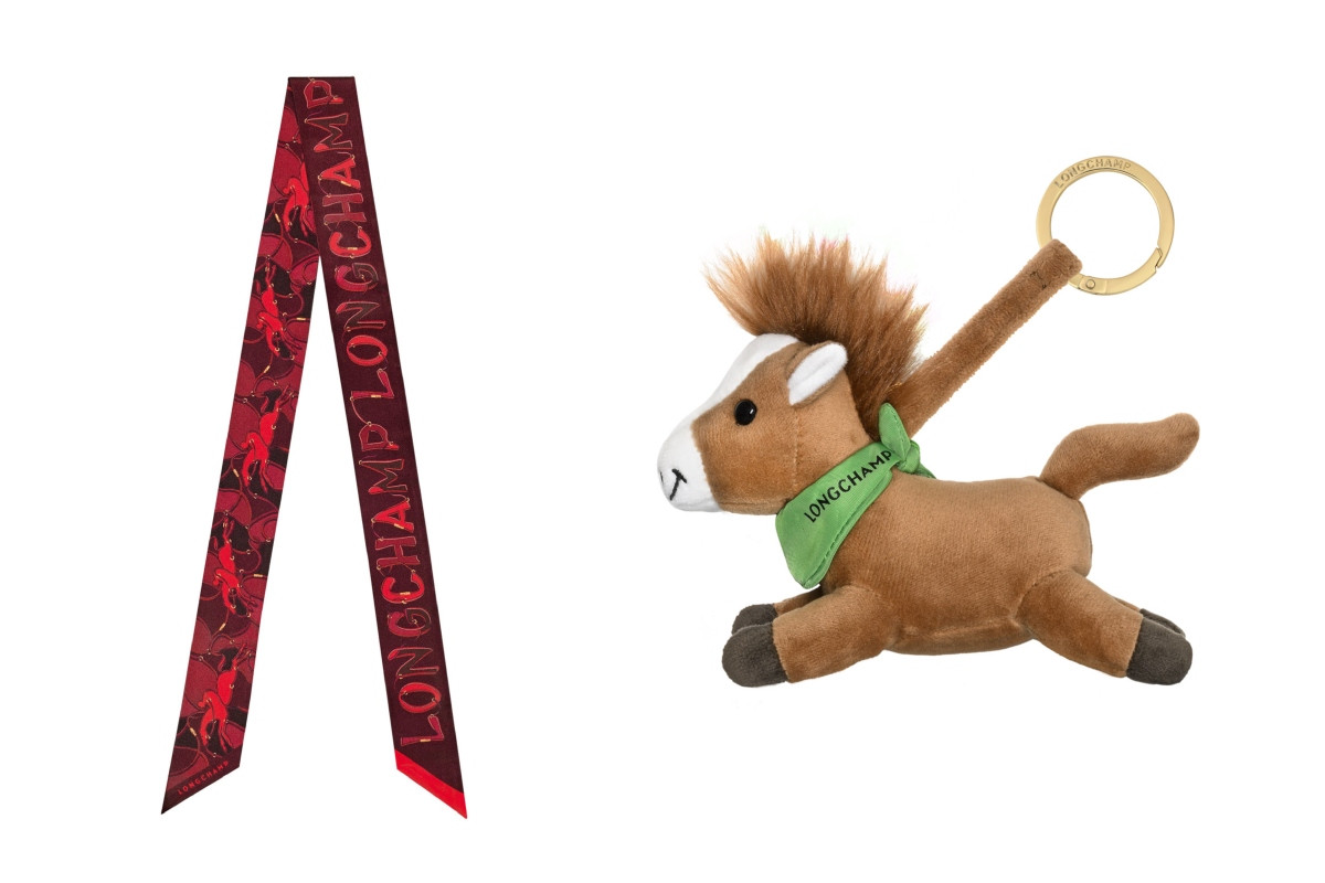 左圖為馬年限定束髮帶，參考價格 NT$5,000；右圖為馬年限定鑰匙圈，參考價格 NT$5,900。（圖片提供：Longchamp）