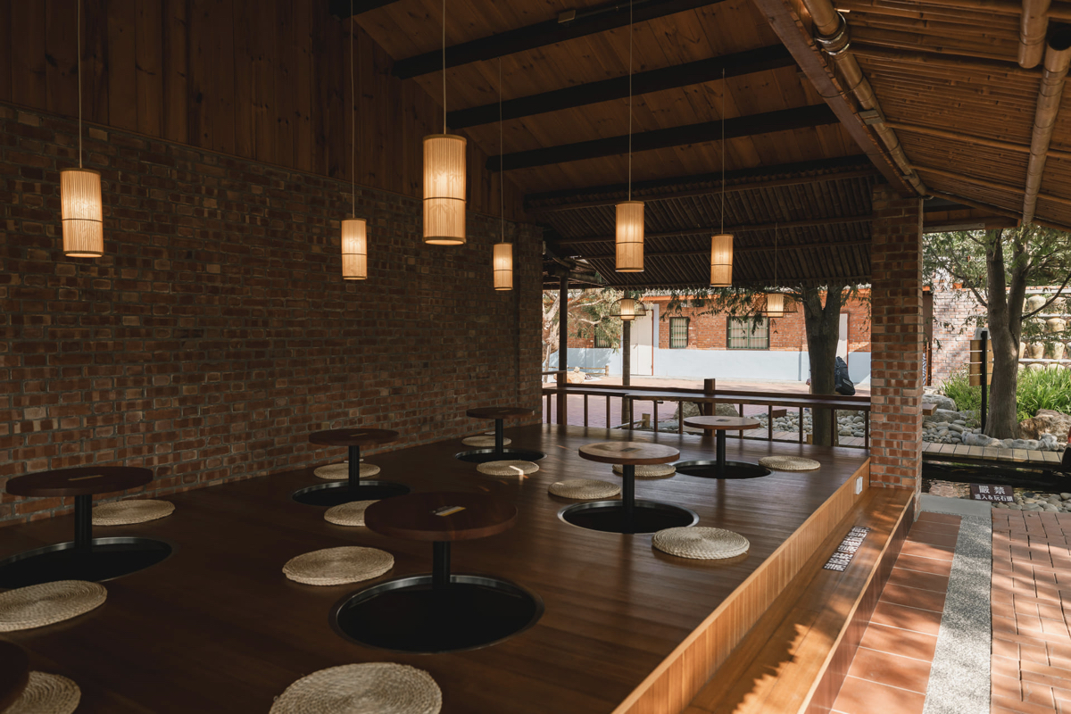 雲林虎尾「虎珍堂森之院」老三合院內的美感伴手禮店！在綠意老屋中品地瓜糕點