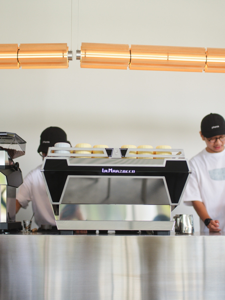 Pharos Coffee於朋丁2樓經營台北店至今，2022年開設的東京神保町店為品牌首店。（圖片提供：臺中綠美圖）