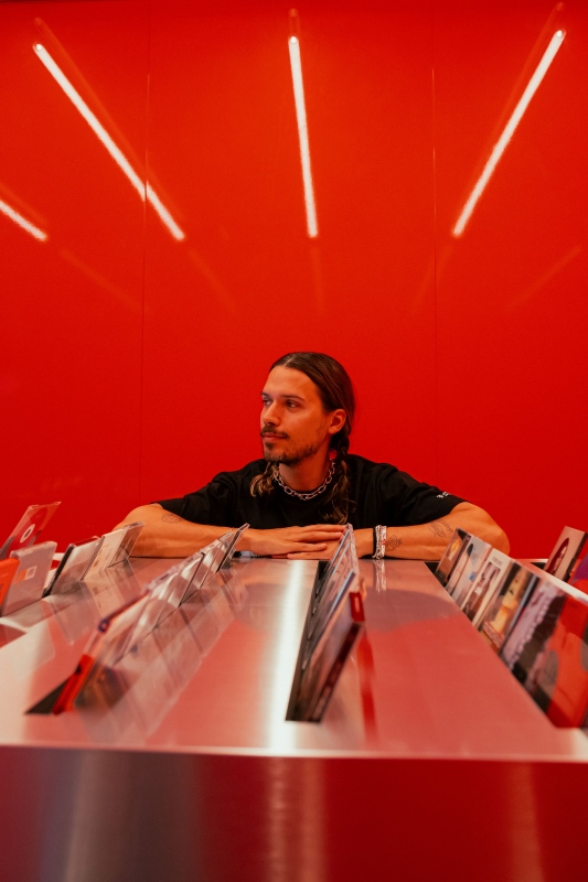 Harry Nuriev（攝影：Alejandro Arretureta）